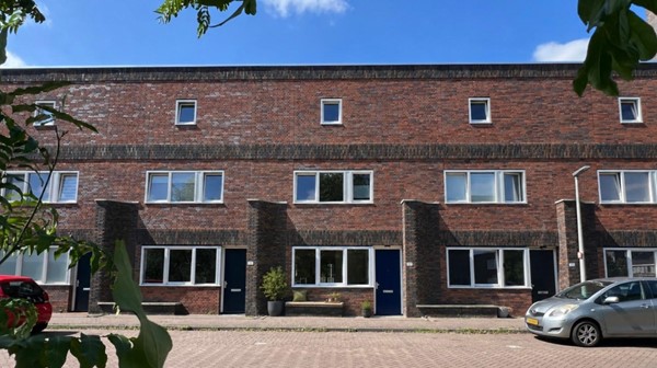 Te koop: Een betaalbare, instapklare woning met 5 slaapkamers, een zonnige tuin, veel privacy én alles op loopafstand?